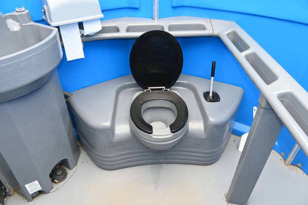 Best Portable bathroom rental  in The Village, OK